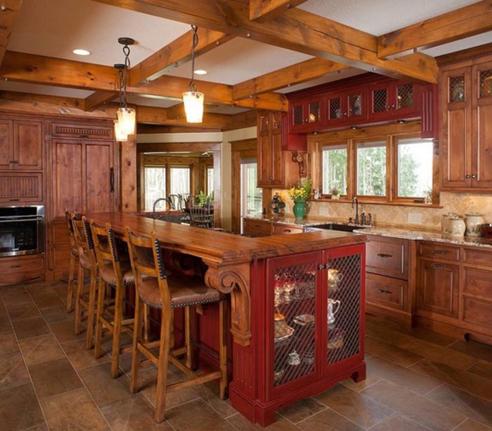 Рустик кухня с малко дързост в червено