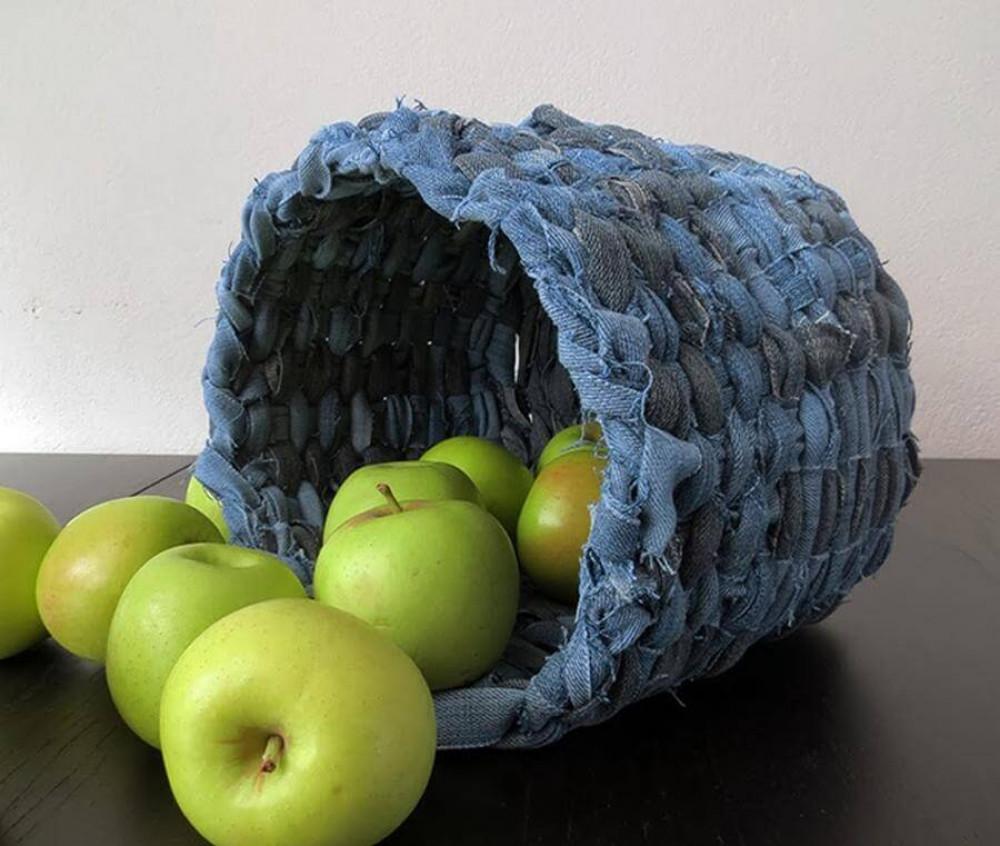 Направи си сам разкошен плетен кош от дънки