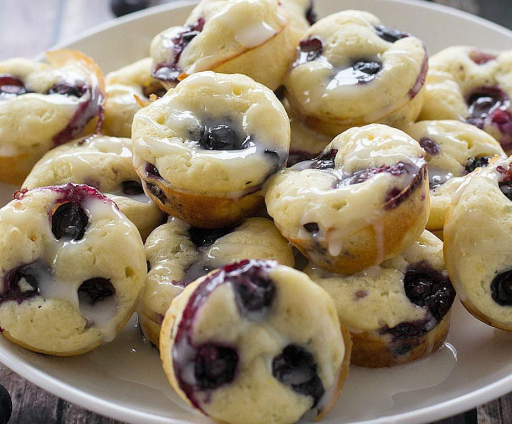 Великолепно вкусни мини палачинки на фурна, приготвени с помощта на телена бъркалка