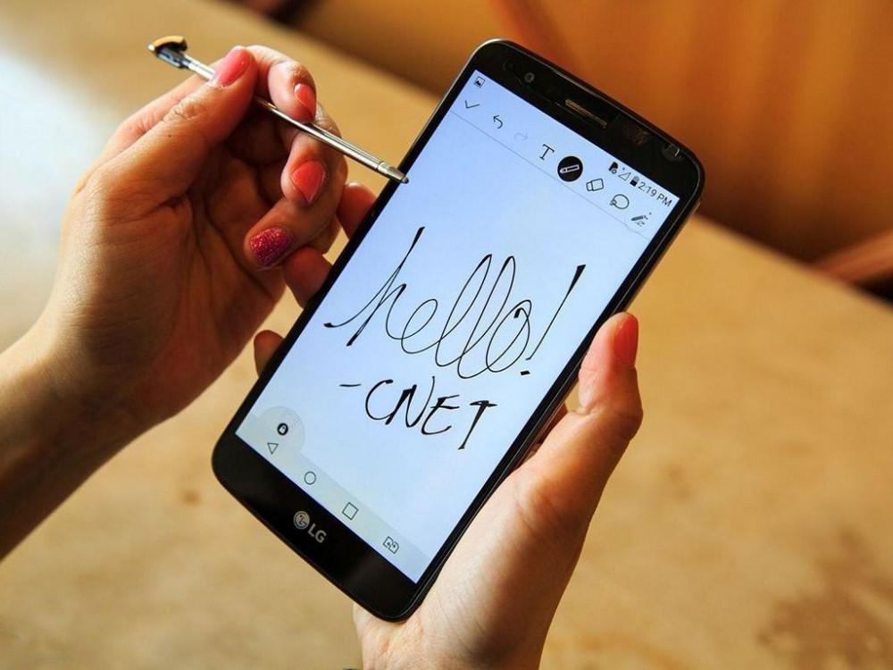 Комбинирайте функционалност и дизайн - ключодържател с тъч писалка