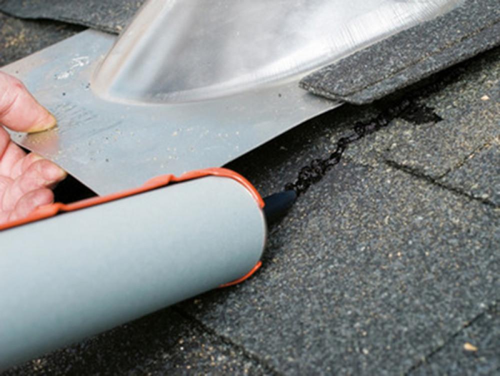 Прикрепете внимателно към покрива