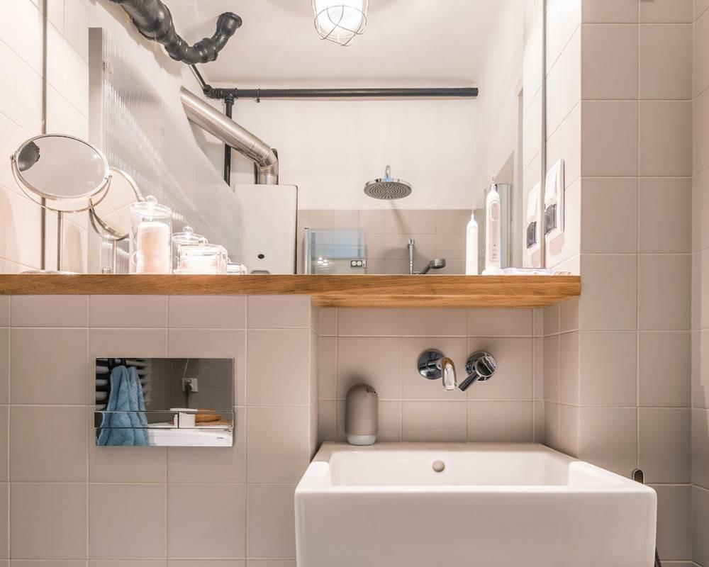 Баня с обособена хигиенна зона