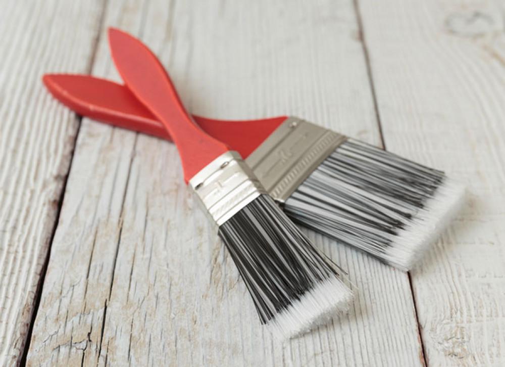 Грешка 1: Избираме нискокачествени четки и валяк за боядисване