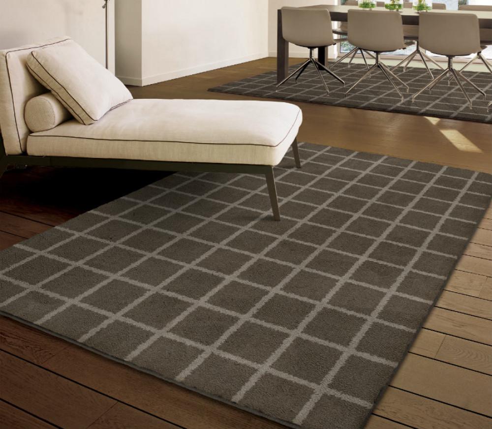 Килими, мокети, дамаски в специфично сиво