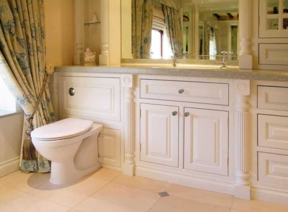 Практични шкафове и рафтове