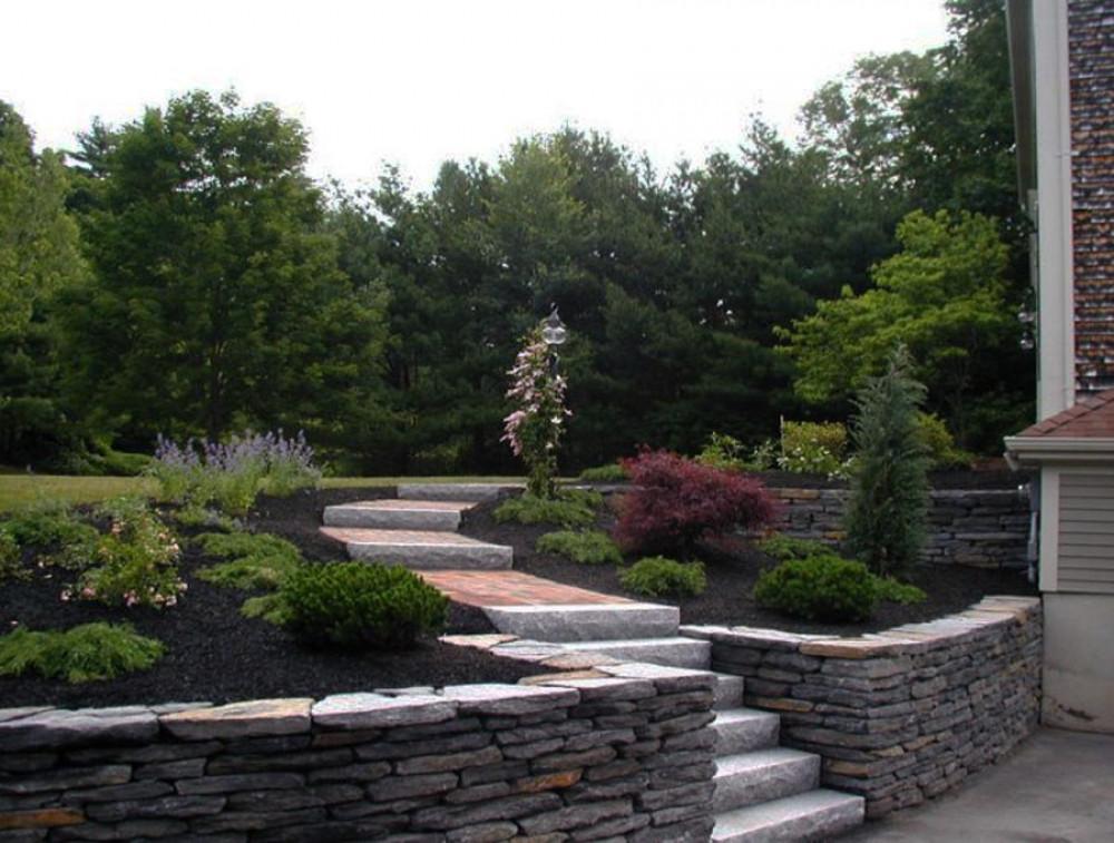 Особености в процесите на дрениране и озеленяване на отделните тераси