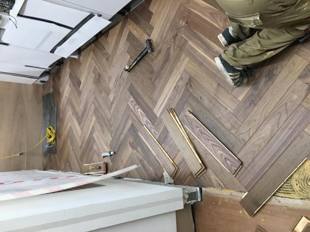 Монтаж на дървен под