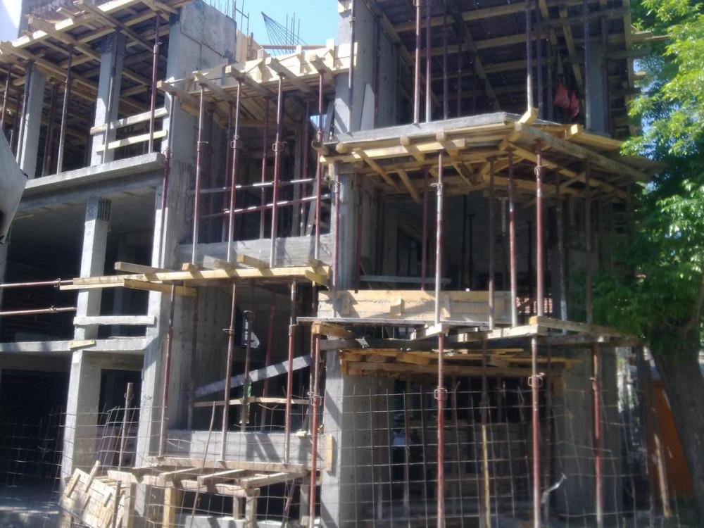 груб строеж