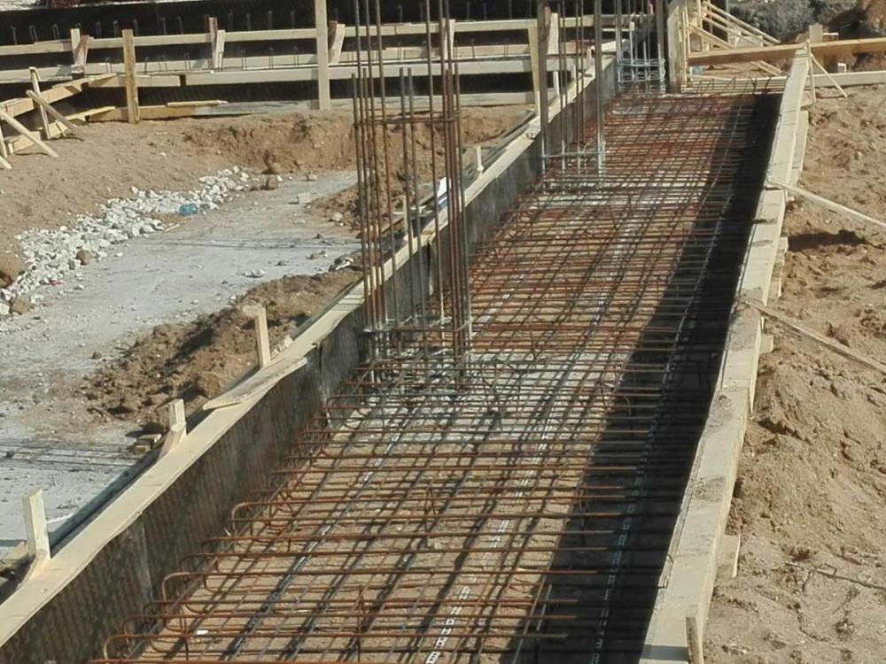 Груб строеж