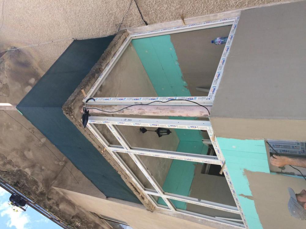 Остъкляване на балкон