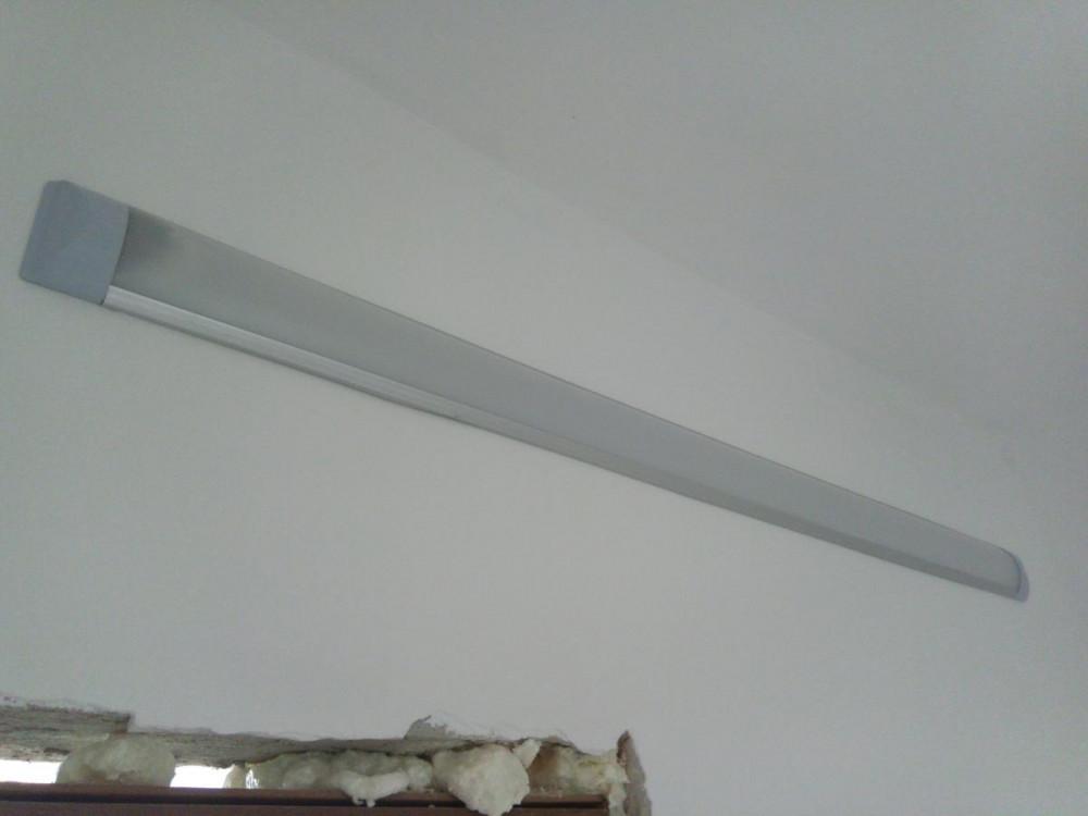 Монтаж лампа в килер