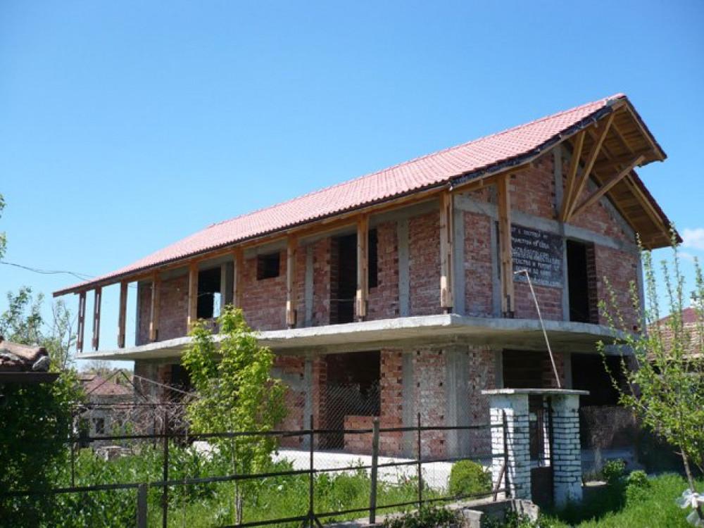 къща покрив