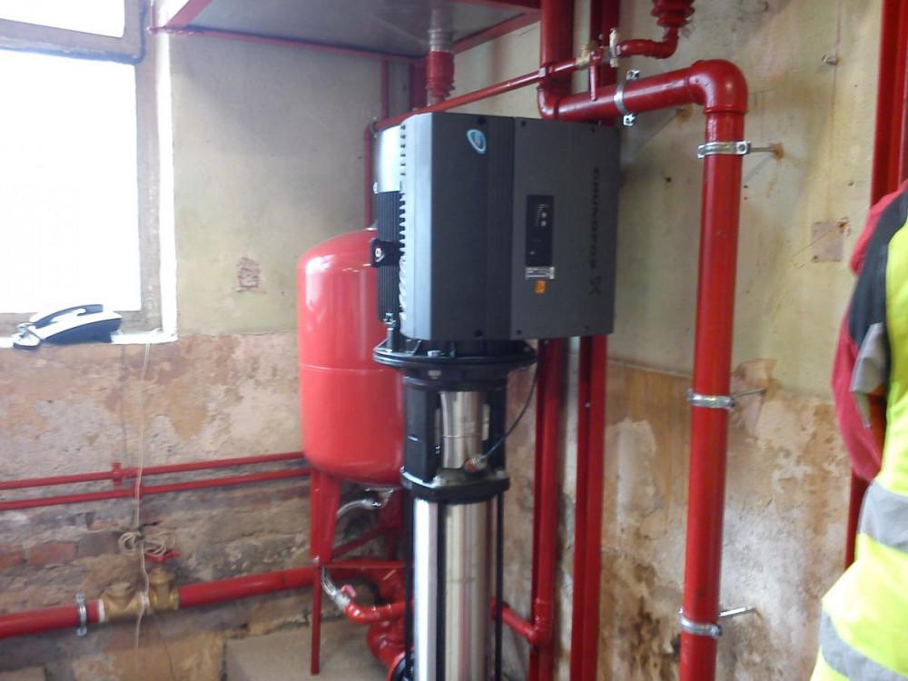 Монтаж на честотна помпа