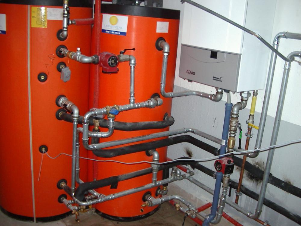 комбинирана система за отопление с газов котел и слънчеви панели