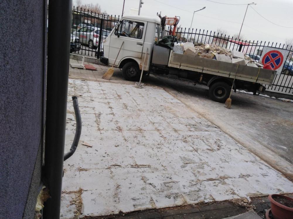 Кърти, чисти, извозва