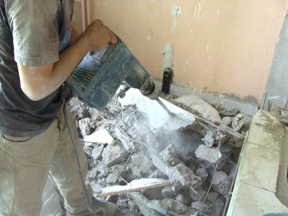 къртене на подпрозоречно пространство