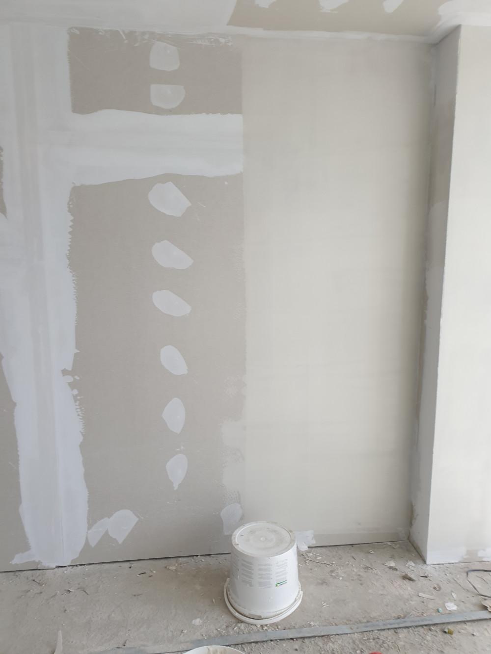 Преградна стена шпаклована изцяло