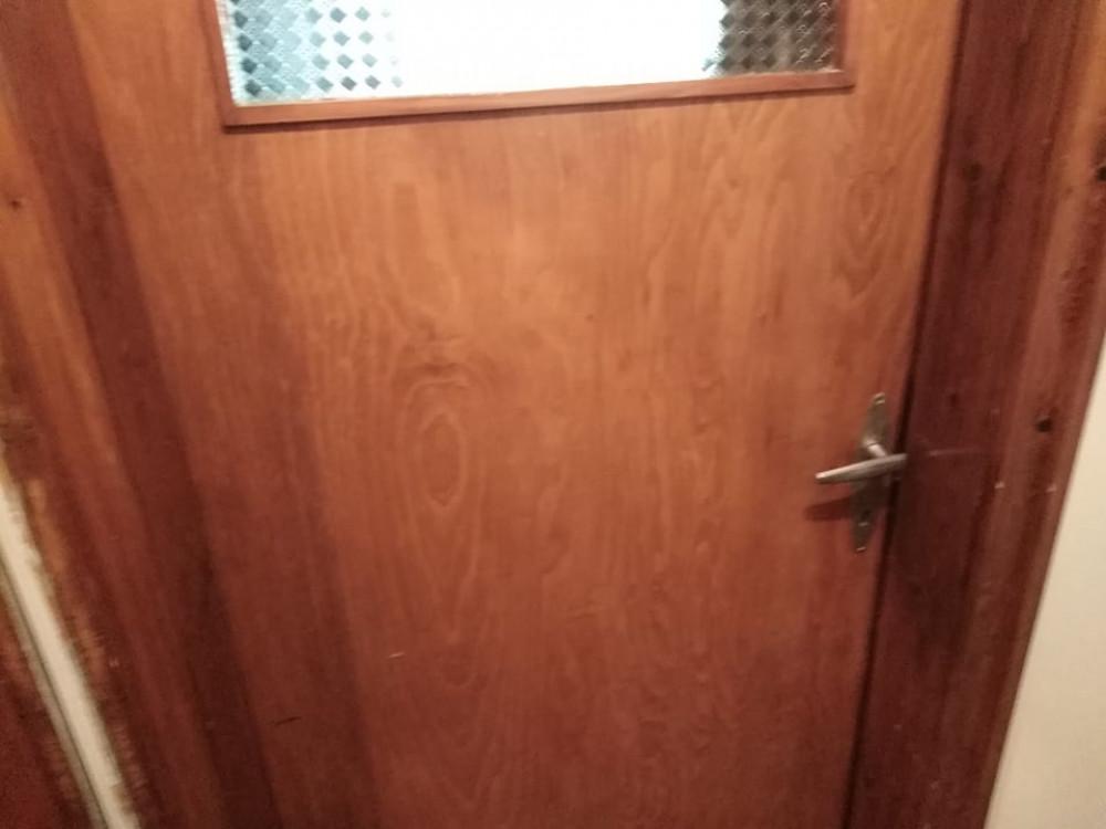 Премахване на стар лак и нанасянето на нов