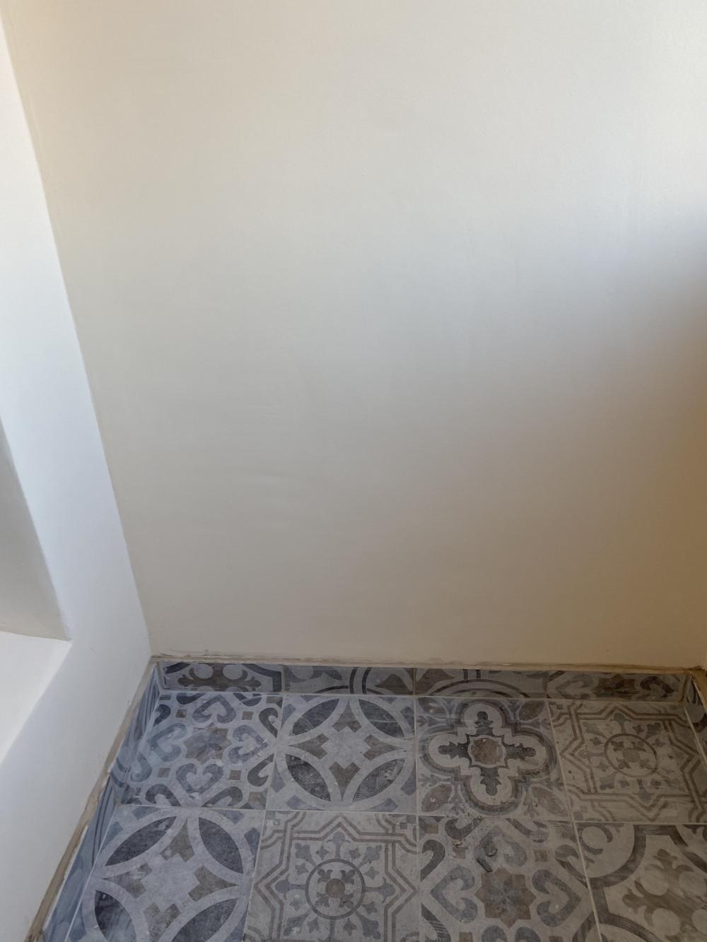 Шпакловка боя и нови плочки на терасата