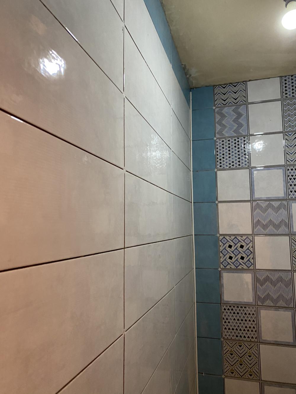 Лепене на плочки в банята