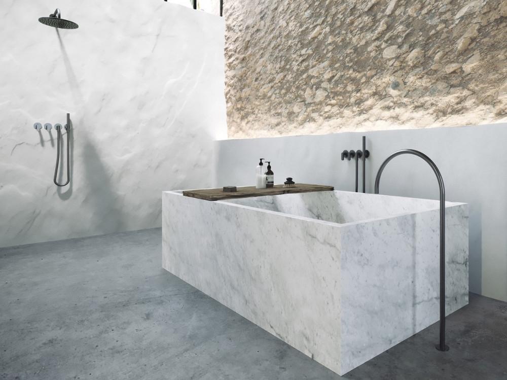 Комбинацията от мрамор и камък