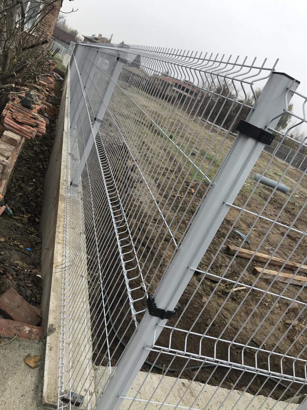 Ажурна ограда