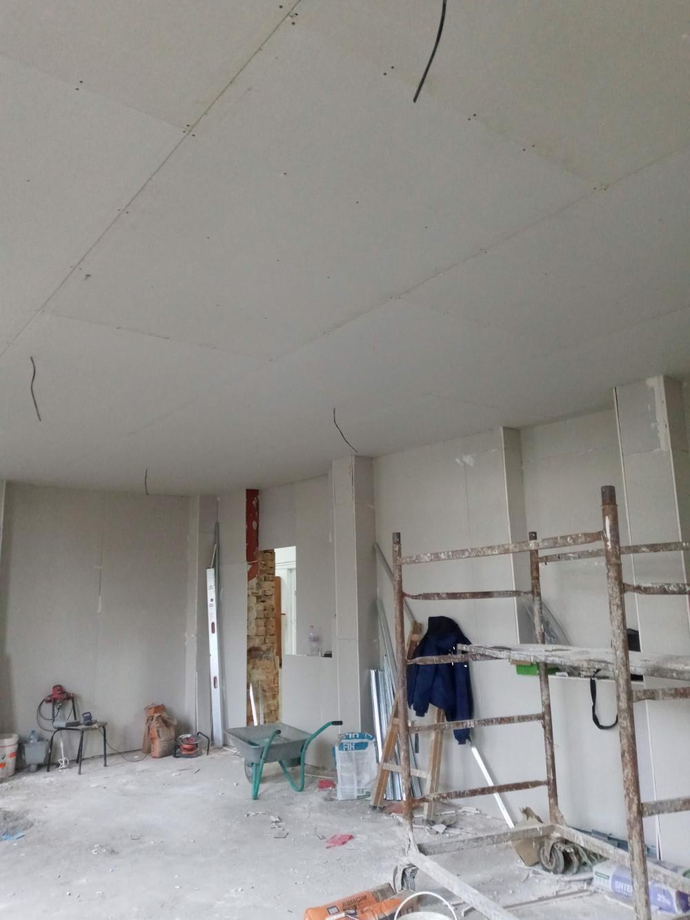 Класни стай