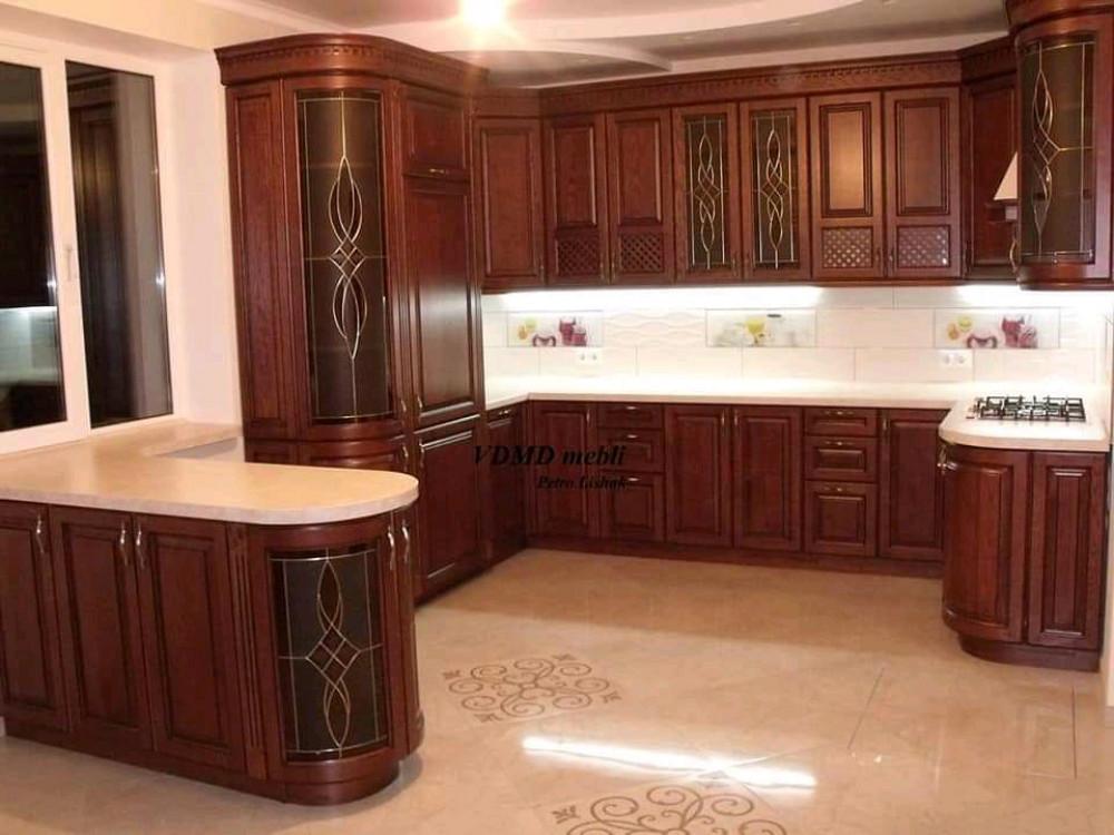 Извита Кухня МДФ естествен фурнир