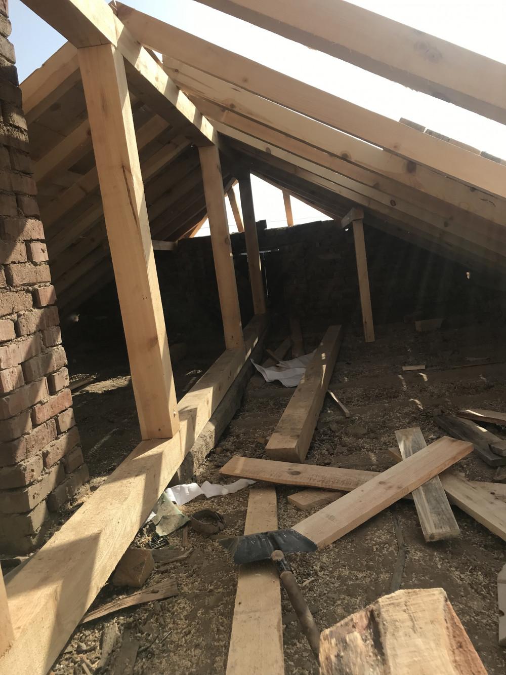 Дървена конструкция на покрив