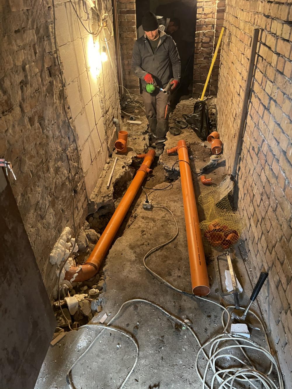 1D403850-2F47-4205-B9D0-9D5DC1A00AF1