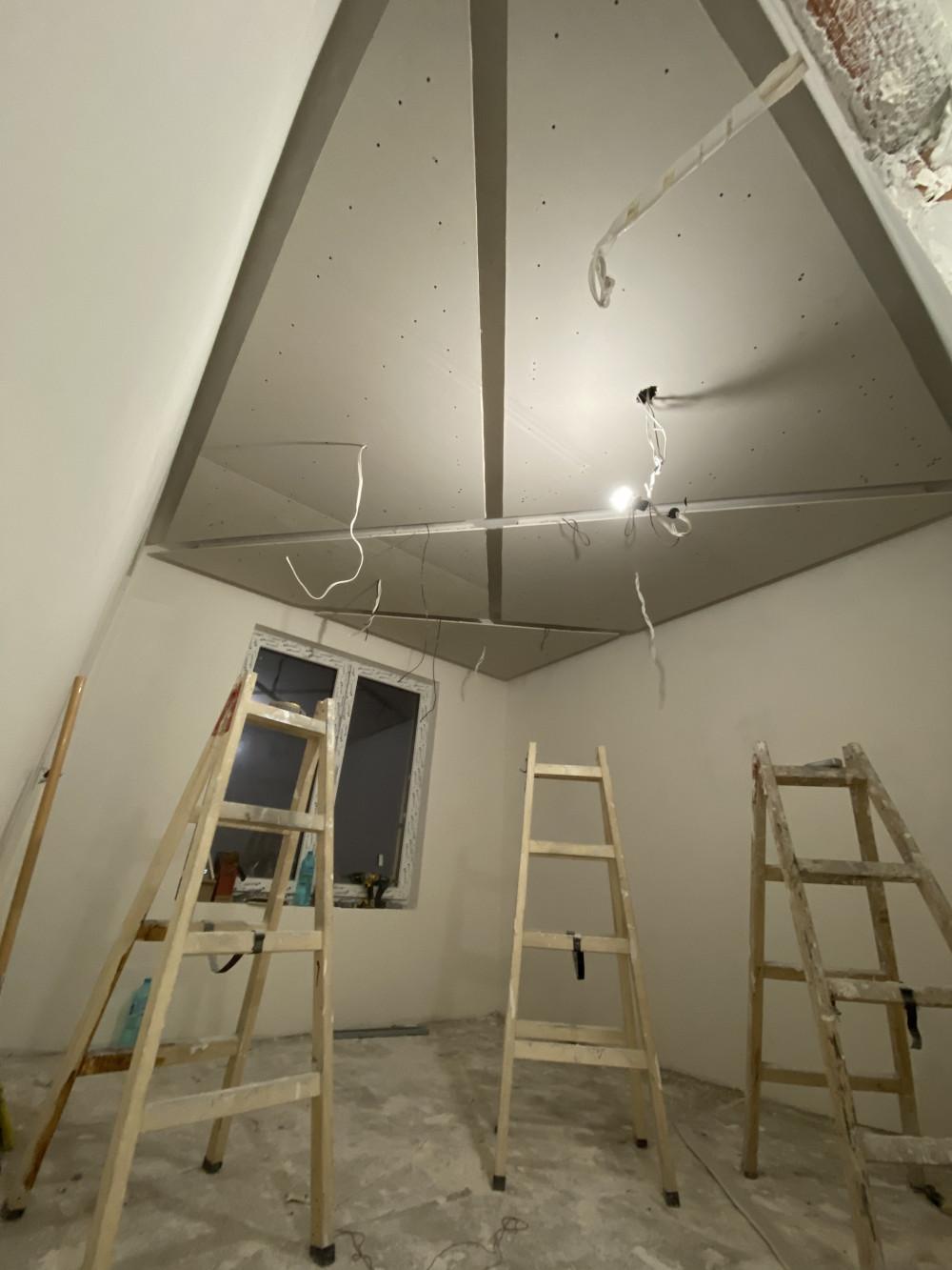 1DE5A1AC-1817-45B5-9226-407DB7430B6A