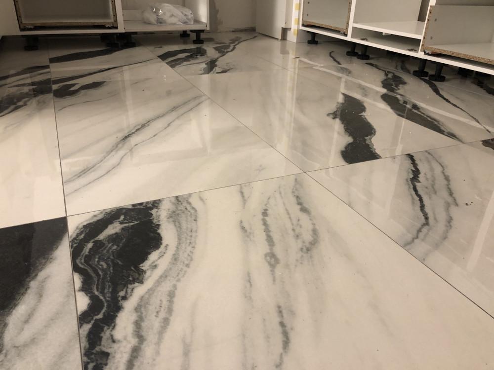 Коридор и под.