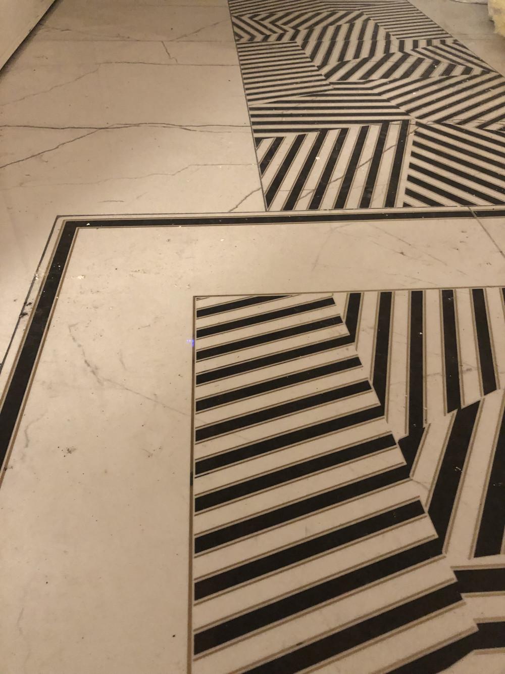 Коридор и под.