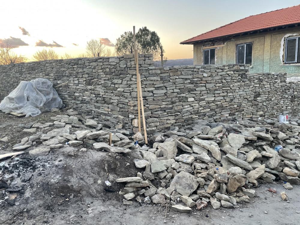 A1BA9FEC-EDF8-4D51-BD23-8CBACCE1D2F8