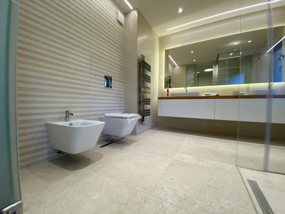 Цялостен ремонт на еднофамилна къща в Бистрица