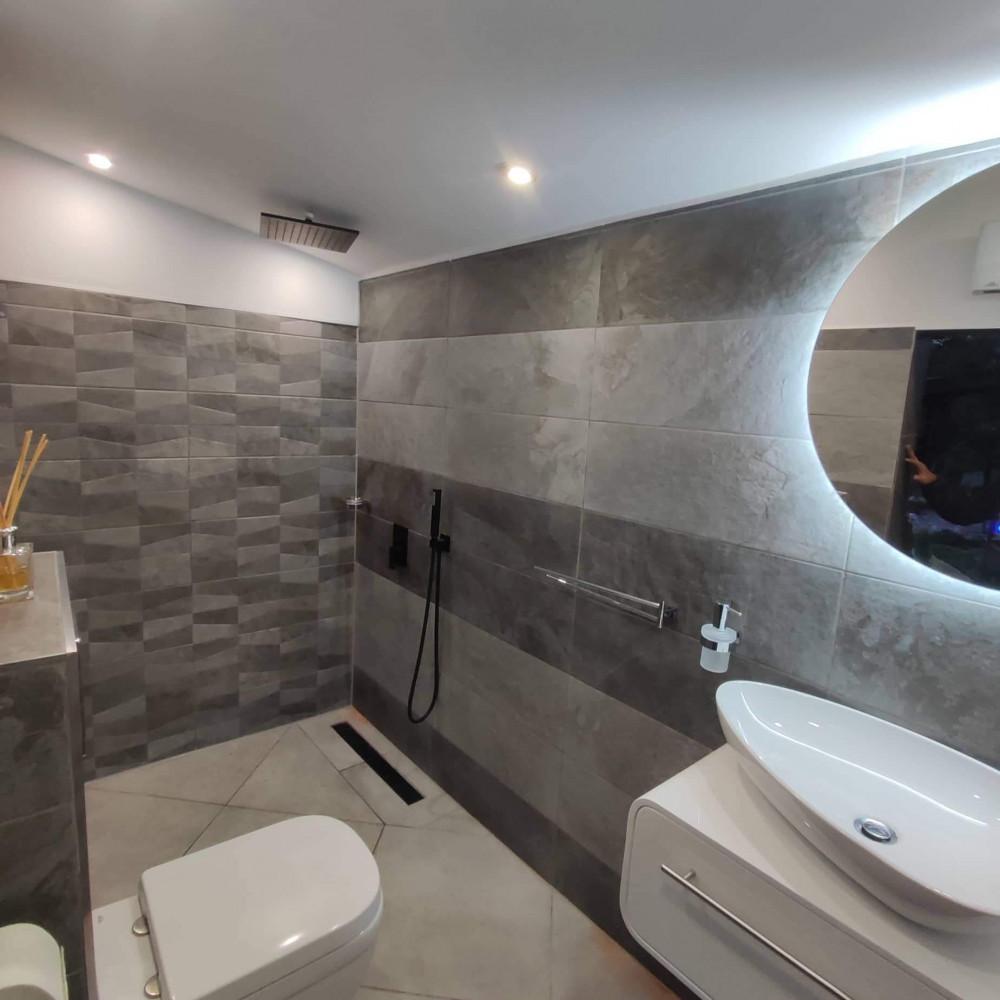 received_821919359236728