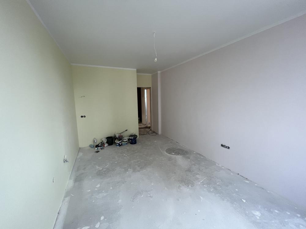 C35F1C67-D736-492B-9DB9-D615FF763A68