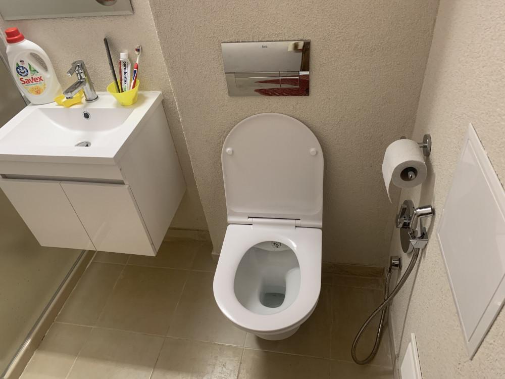 34CBEBEA-5D0F-4E78-9ABE-F85988BC2CB5