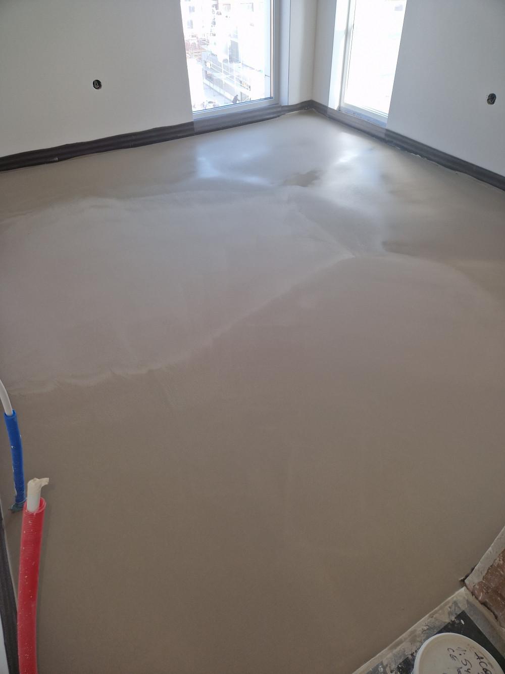 Саморазливна замазка обект:Черни връх