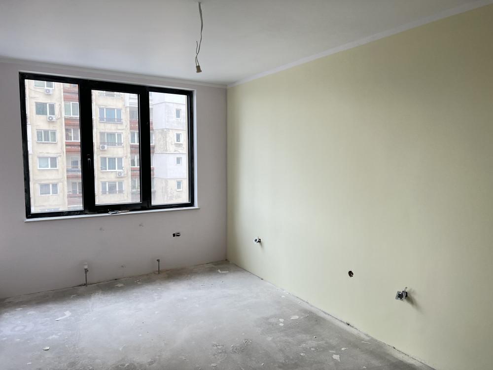 F5B2DDB4-8DE9-45EC-8F77-F484A8EC8CE5