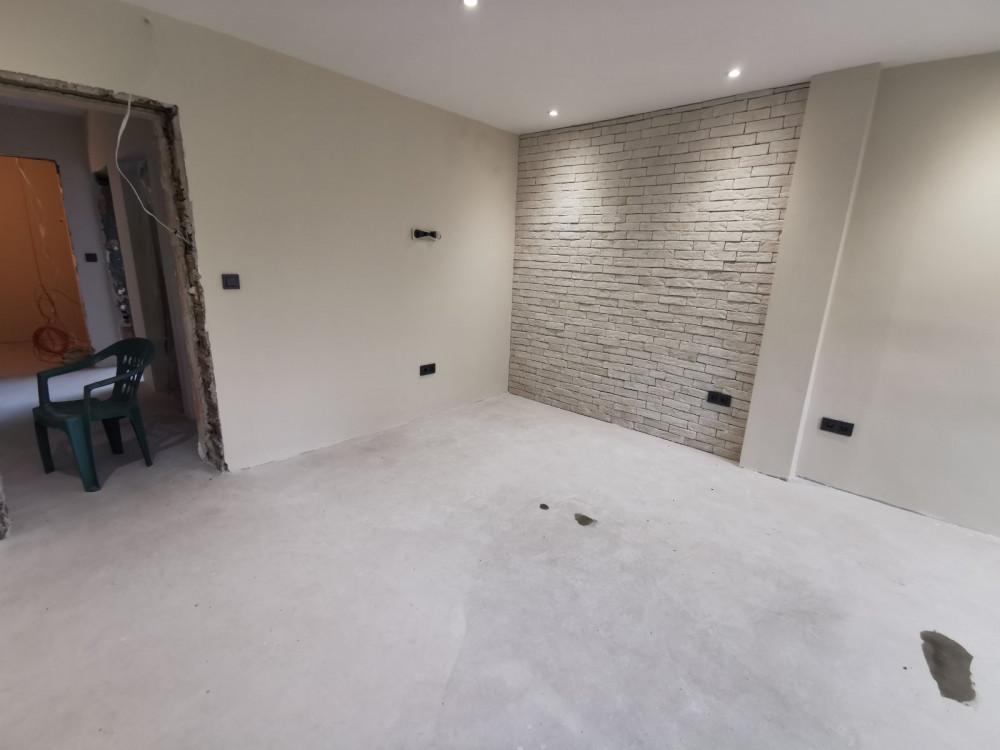 IMG-8e637a06636fcf92e77a0daecc7a2f42-V