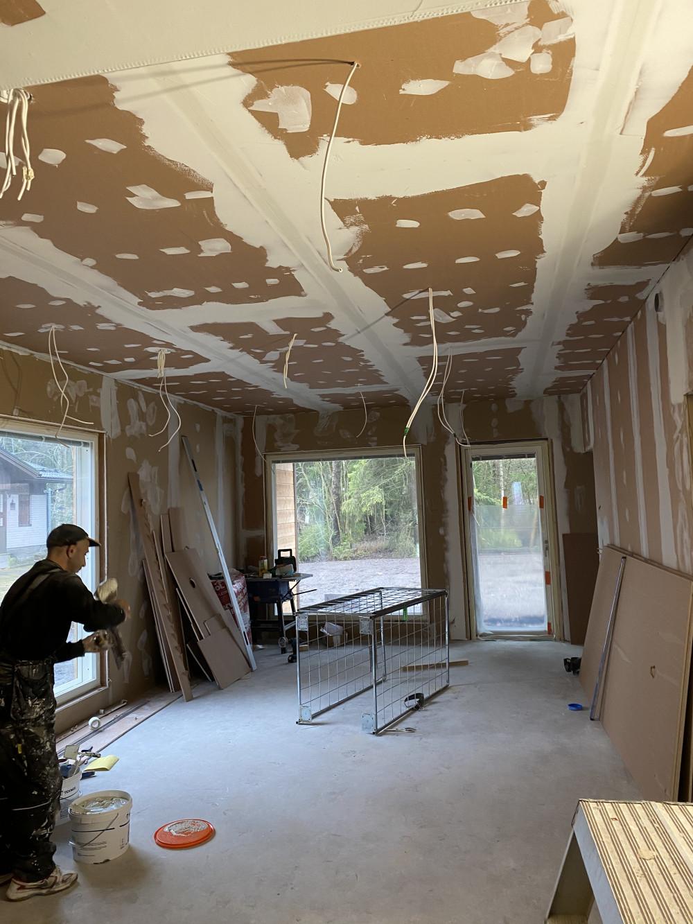 монтаж на гипскартон и шпакловане