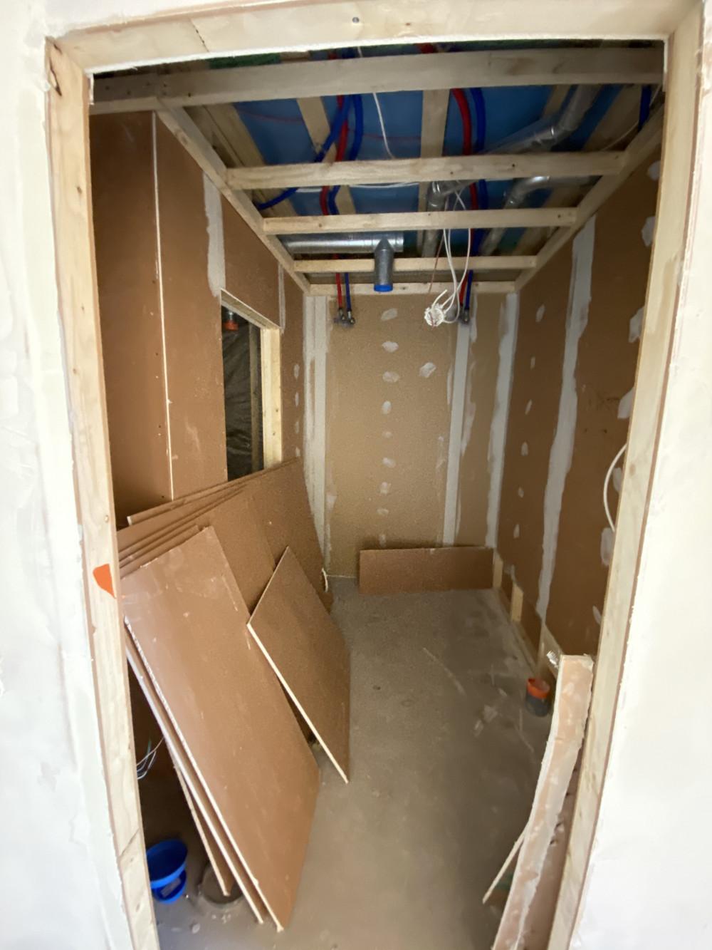 монтаж на гипскартон и шпакловане