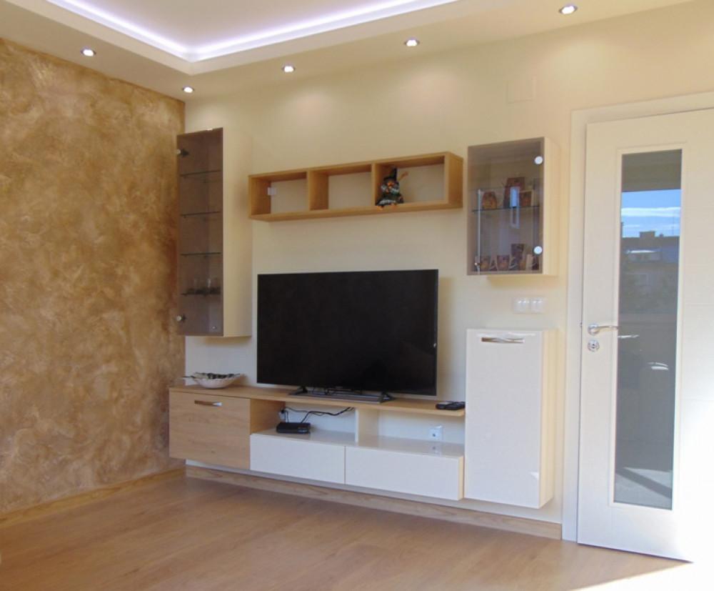 Секции дневна