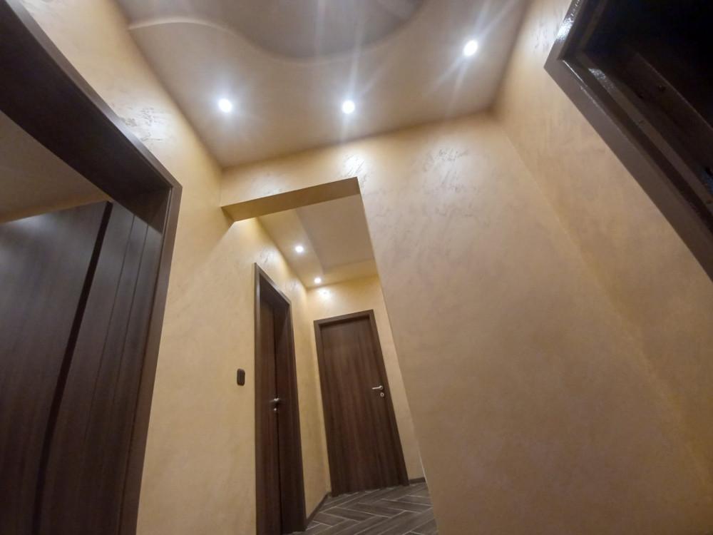 Таван Коридор 1