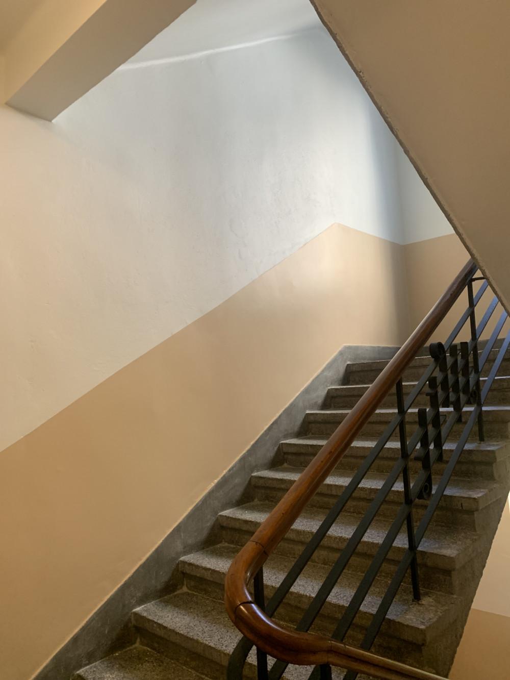 Ремонтираме и близо вековни сгради