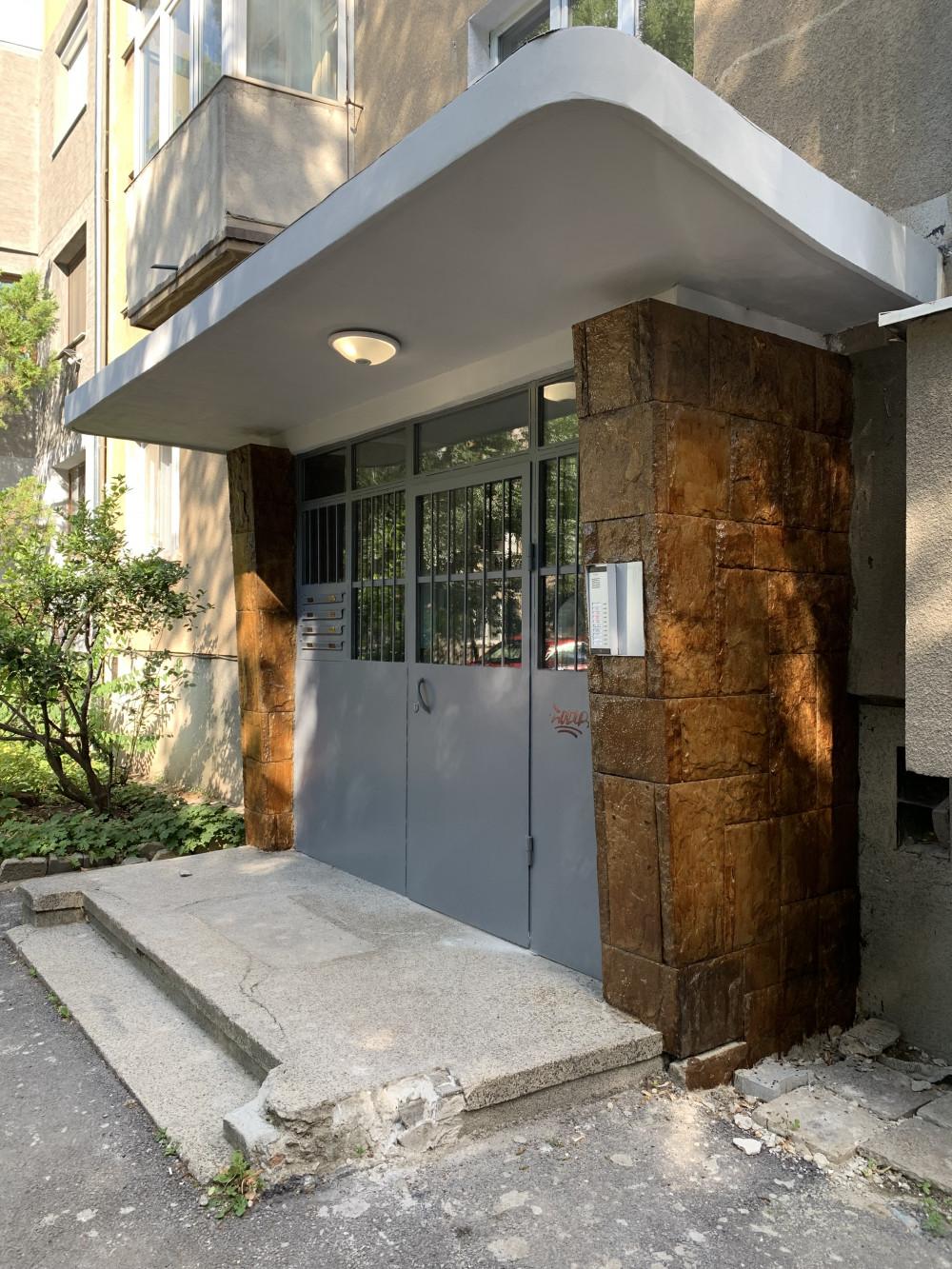 Пространството пред входа