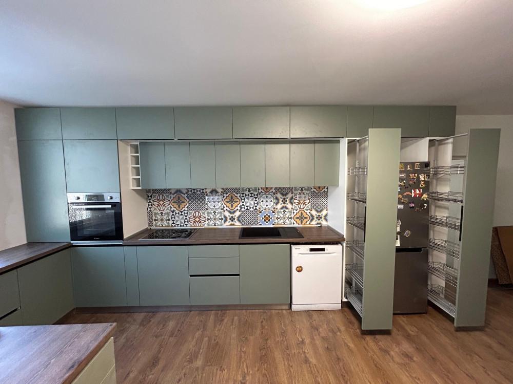 кухня в зелено