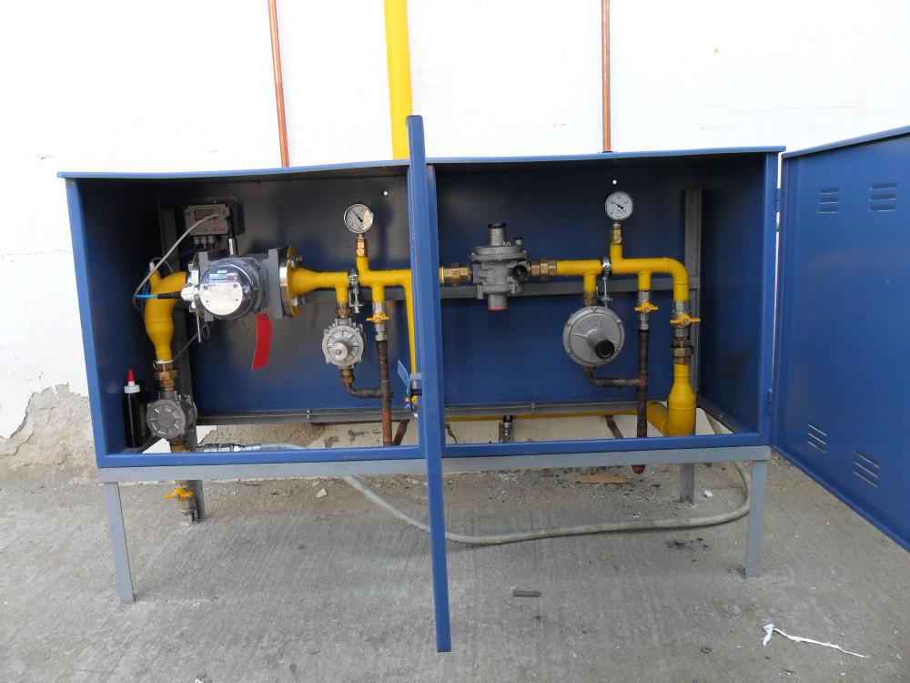 газорегулаторно и замерно табло компресиран природен газ