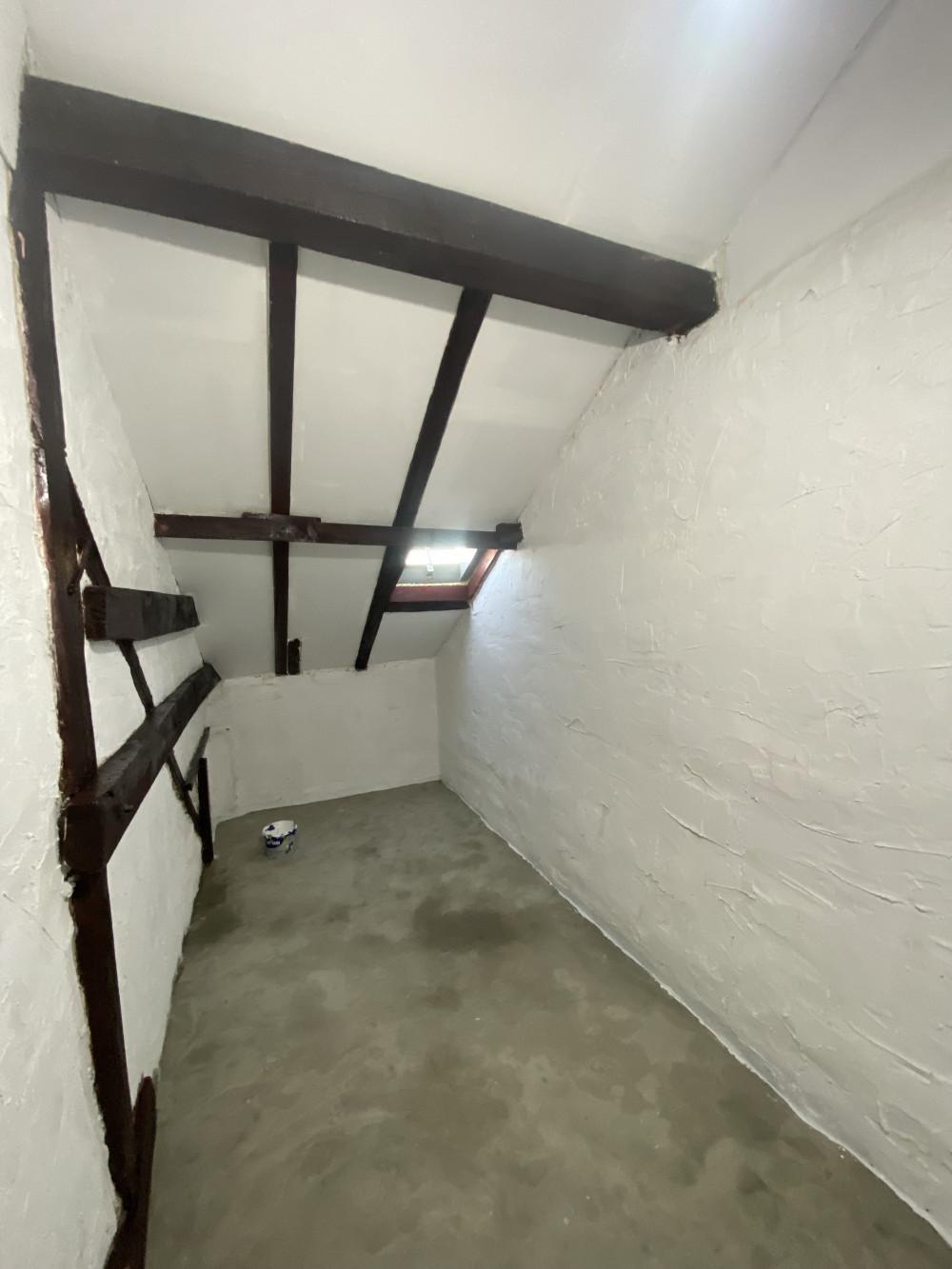 След реновиране на стария таван!